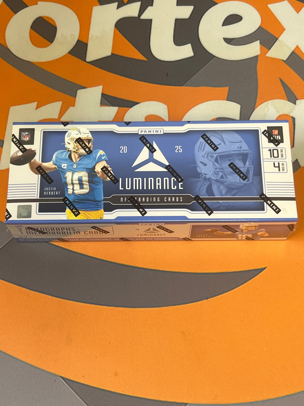 2025 Luminance Football Hobby Box