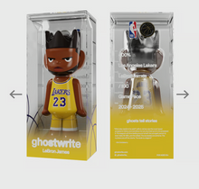 Load image into Gallery viewer, NBA Ghostwrite 400% Figure
